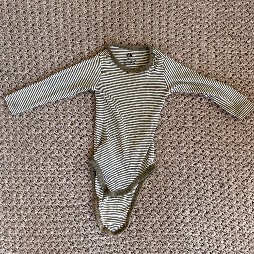 H & M organic cotton Army Green striped onesie H&M